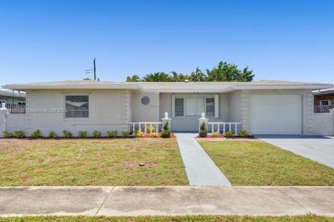 7516 Mckinley Street Hollywood FL 33024