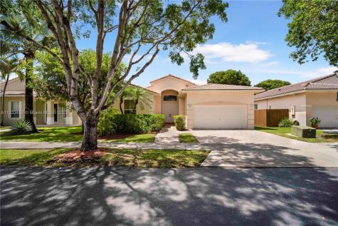 15822 SW 63rd Terrace Miami FL 33193