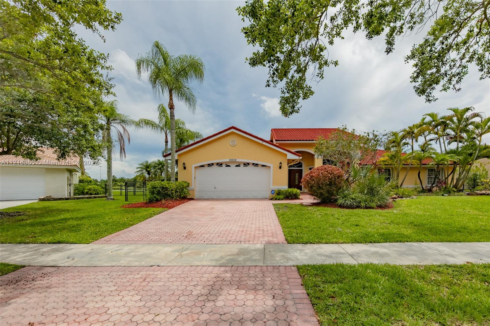 19330 NW 5th Street Pembroke Pines FL 33029
