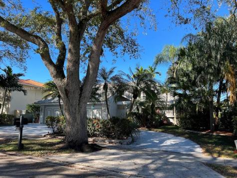 8001 NW 166th Street Miami Lakes FL 33016