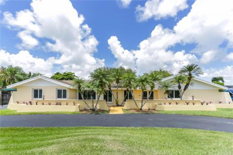 13826 SW 102nd Court Miami FL 33176