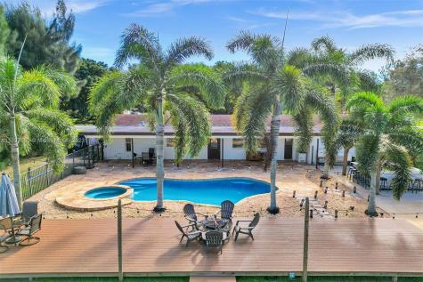 14711 SW 21st Street Davie FL 33325