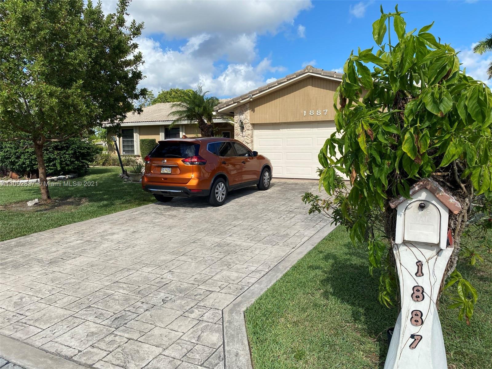 1887 NW 85th Lane Coral Springs FL 33071