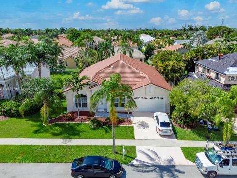 18354 NW 12th Street Pembroke Pines FL 33029