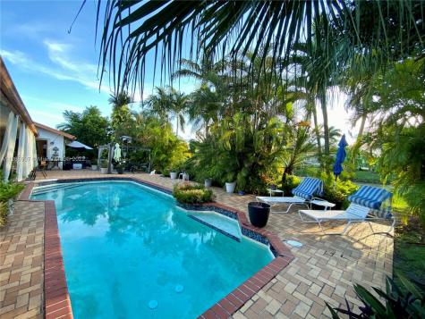 9600 SW 103rd Avenue Miami FL 33176