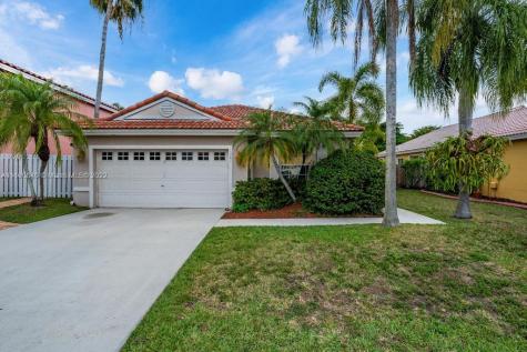 1361 NW 187th Avenue Pembroke Pines FL 33029