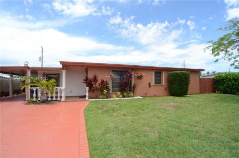 11001 SW 42nd Terrace Miami FL 33165