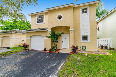847 NW 98th Avenue Plantation FL 33324