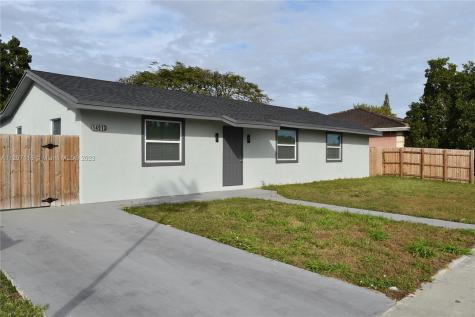 14913 SW 302nd Terrace Homestead FL 33033