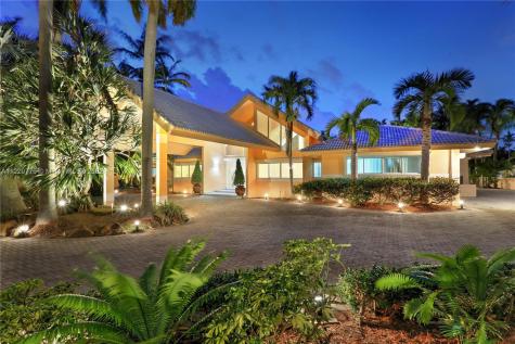 10595 SW 58th Street Miami FL 33173