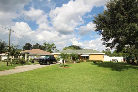 331 Hallmark Avenue Lake Placid FL 33852