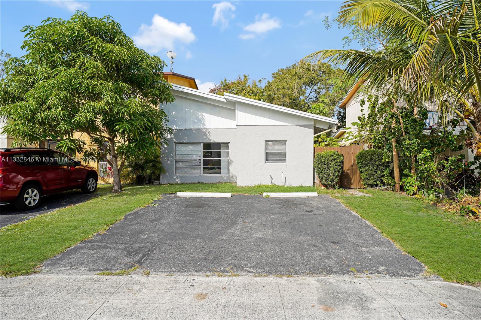 8001 SW 6th Court North Lauderdale FL 33068
