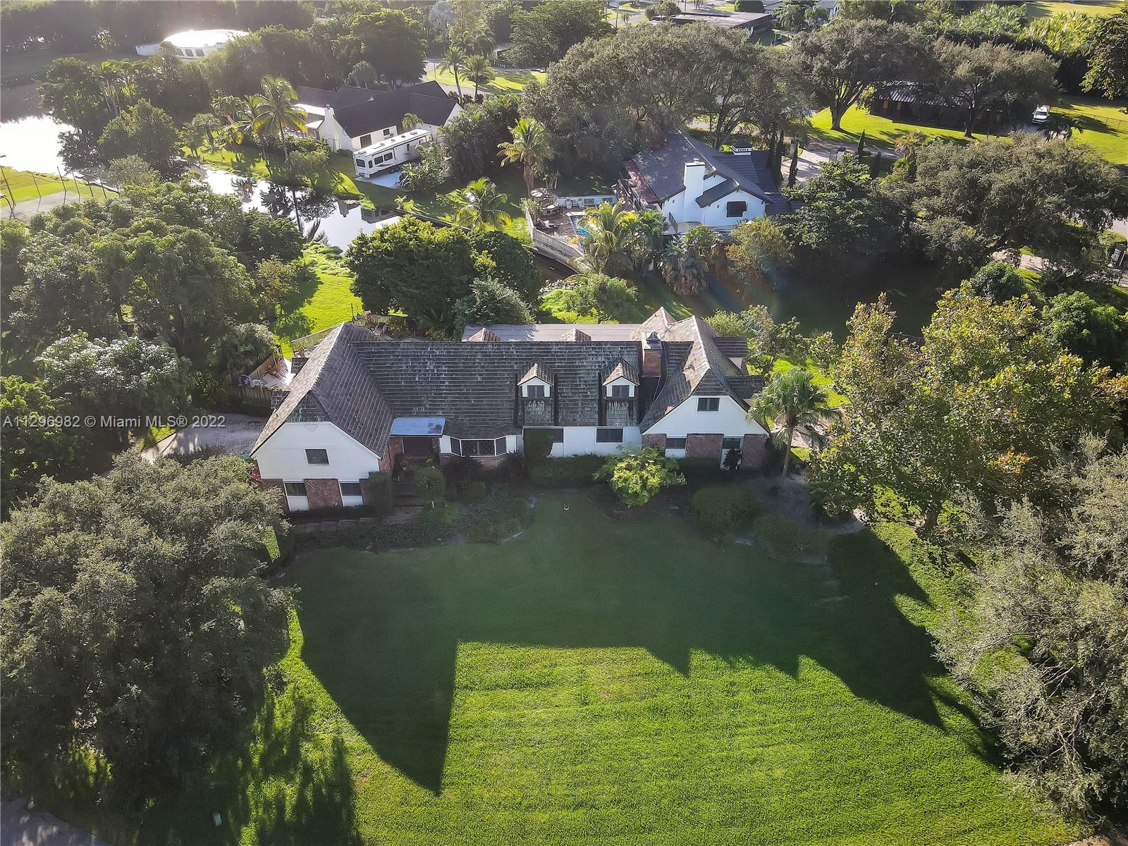 10950 SW 42nd Place Davie FL 33328