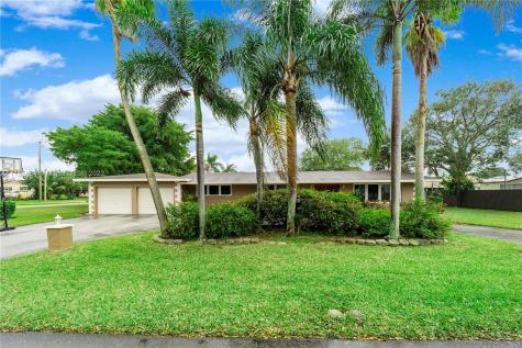 6800 SW 13th Street Pembroke Pines FL 33023
