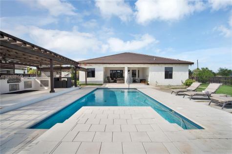 17060 SW 280th Street Homestead FL 33031