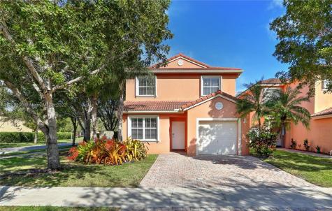 1977 SE 14th Court Homestead FL 33035