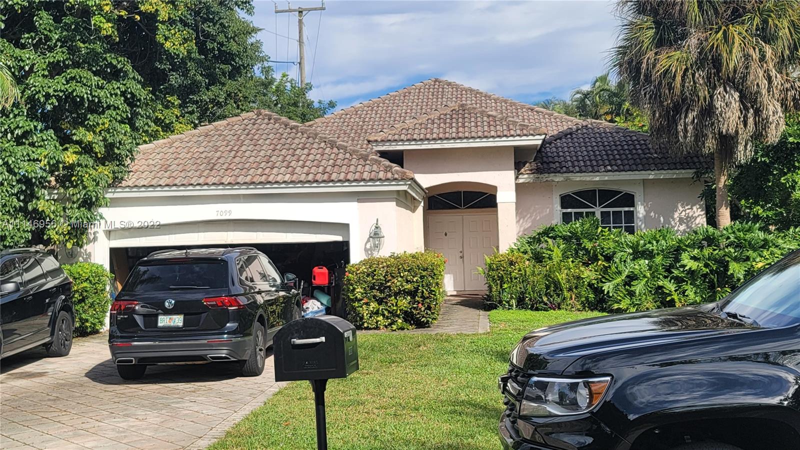 7099 E Tropical Way Plantation FL 33317