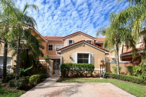 1506 Yellowheart Way Hollywood FL 33019