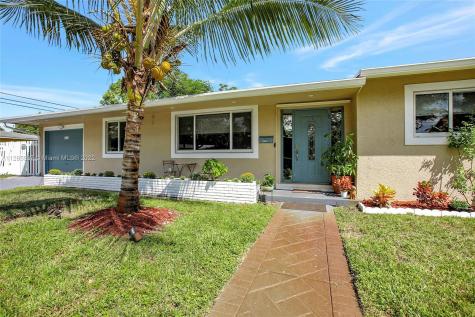 360 NW 48th Avenue Plantation FL 33317