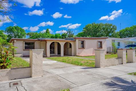 4241 SW 27th Street West Park FL 33023