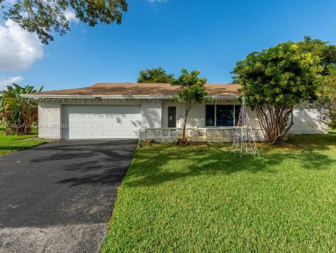9107 NW 72nd Court Tamarac FL 33321