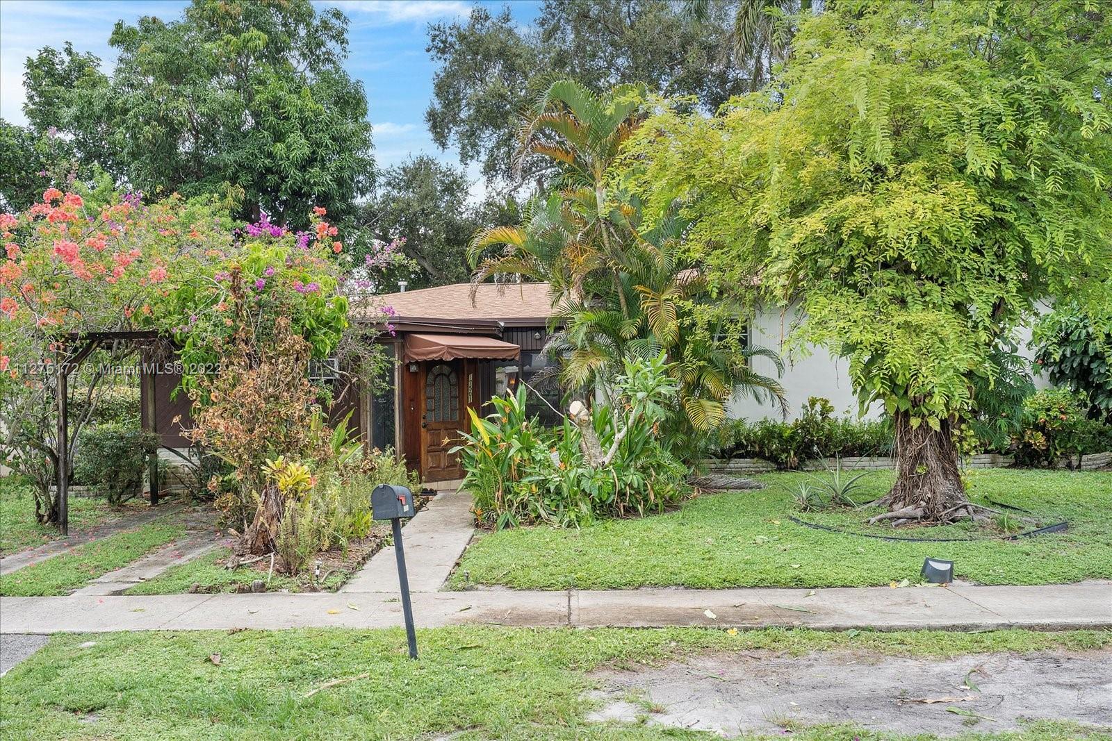 17501 NE 8th Place Miami FL 33162