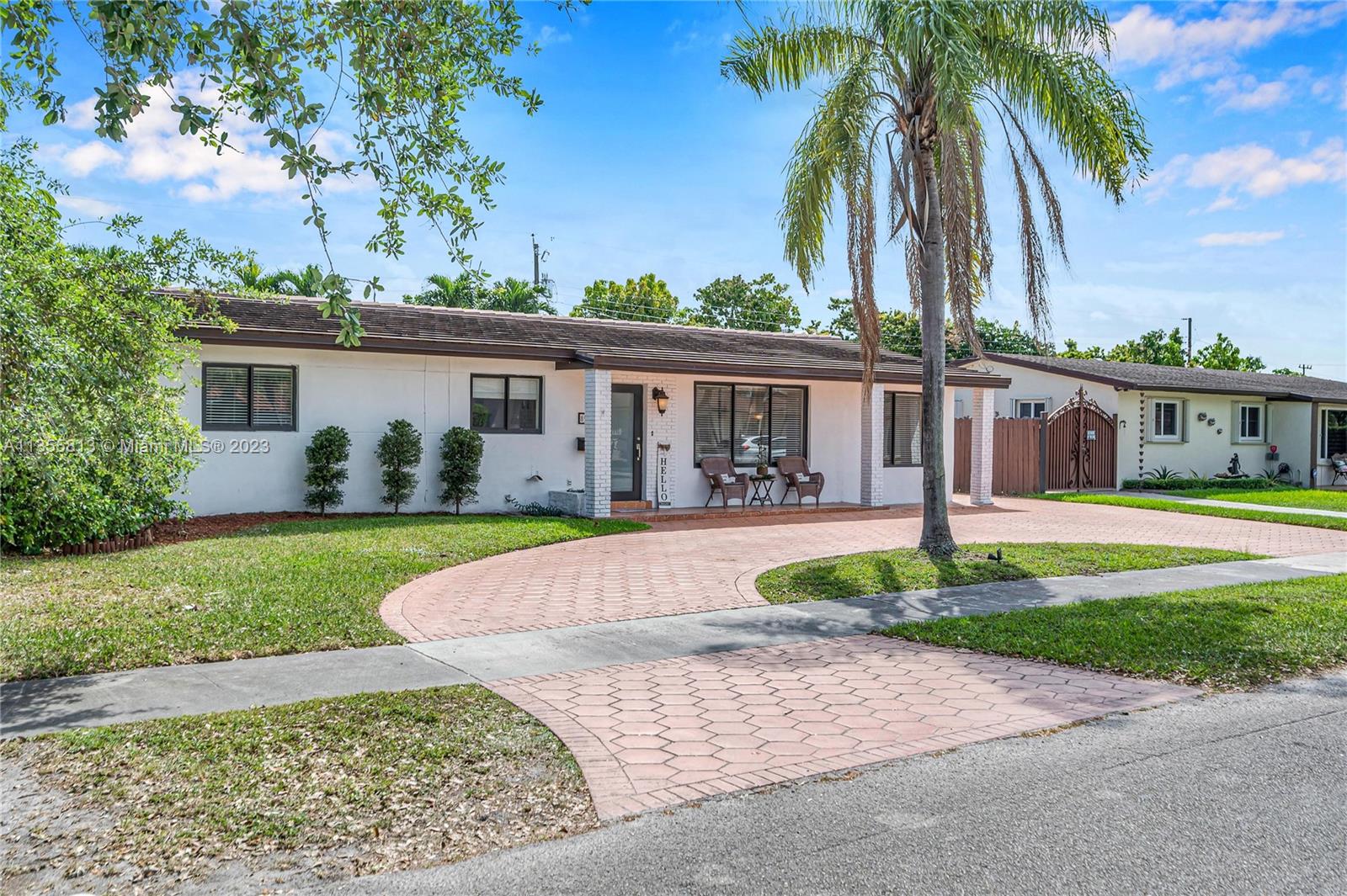 8912 SW 17th Terrace Miami FL 33165