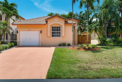 8766 SW 213th Terrace Cutler Bay FL 33189