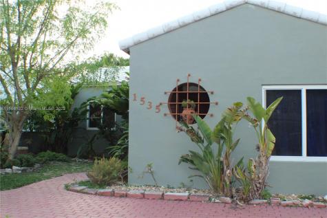 1535 Biarritz Drive Miami Beach FL 33141
