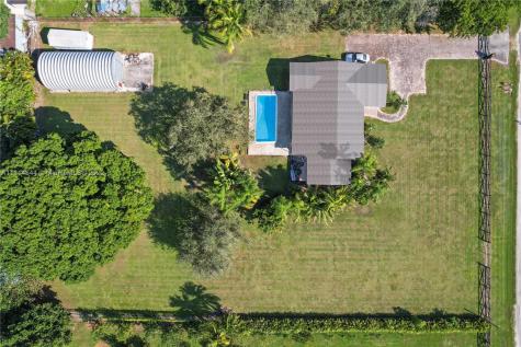 18295 SW 204th Street Miami FL 33187
