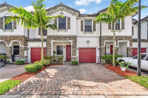 11520 SW 254th Street Homestead FL 33032