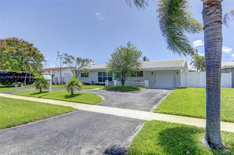4300 Mckinley Street Hollywood FL 33021