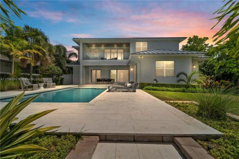 3207 Beacon Street Pompano Beach FL 33062