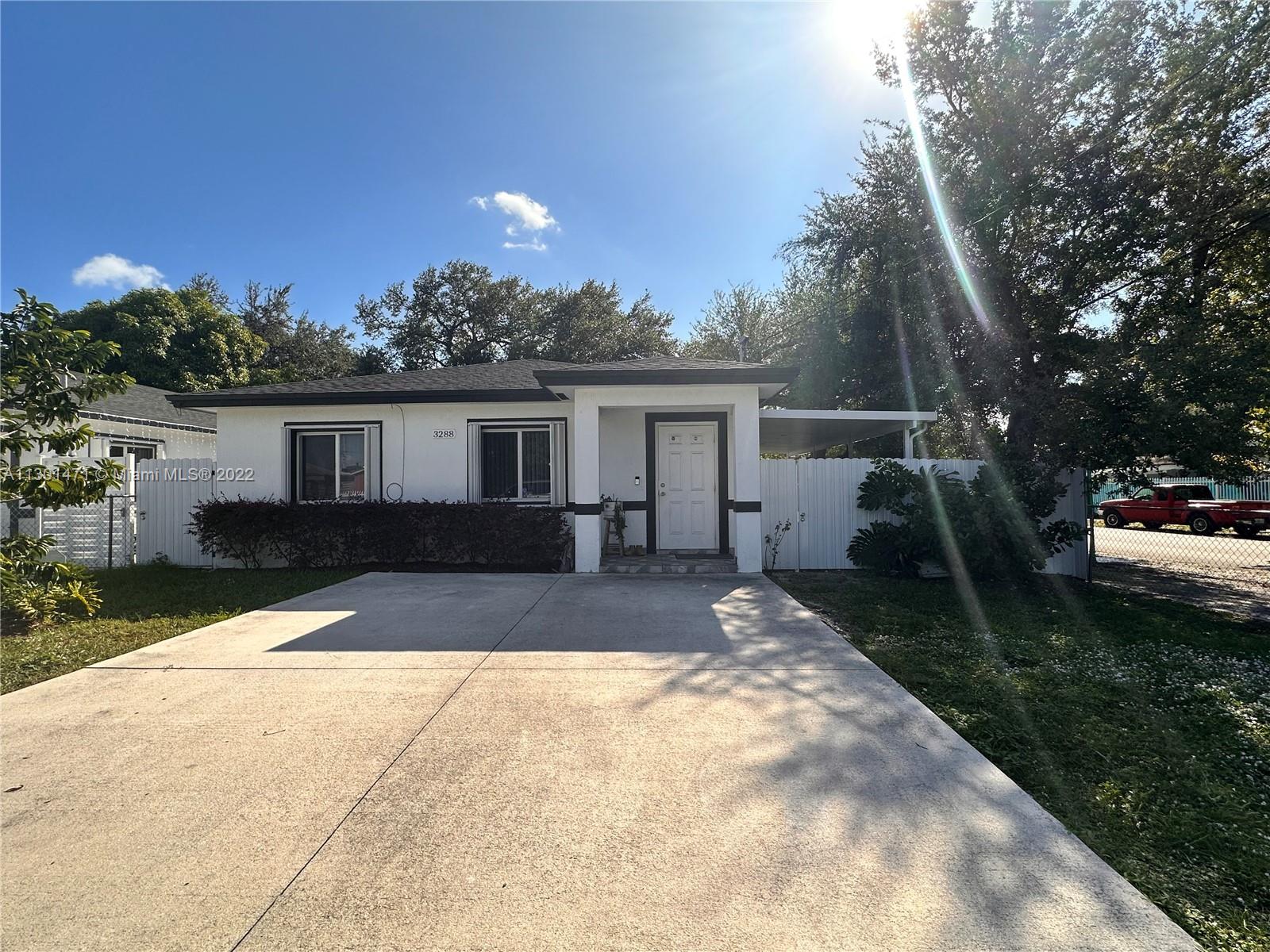 3288 NW 53rd Street Miami FL 33142