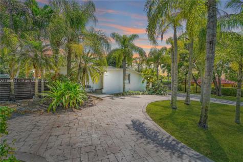 8740 SW 142nd Street Palmetto Bay FL 33176