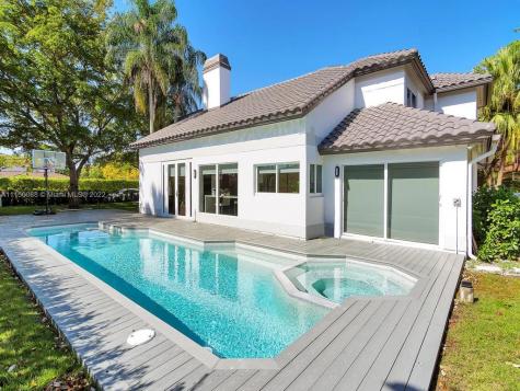5433 NW 94th Doral Place Doral FL 33178