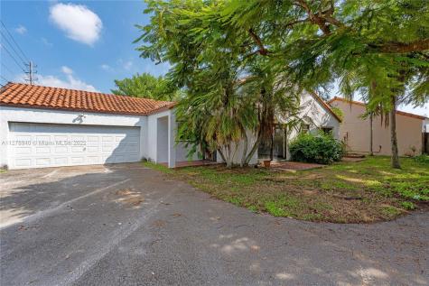 16891 SW 92nd Court Palmetto Bay FL 33157