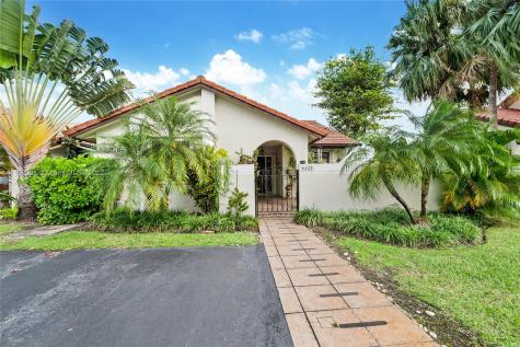 6425 SW 133rd Place Miami FL 33183