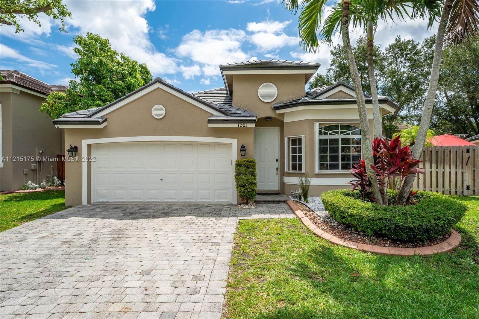 1921 NW 99th Avenue Pembroke Pines FL 33024