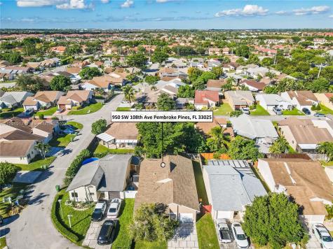 950 SW 108th Avenue Pembroke Pines FL 33025