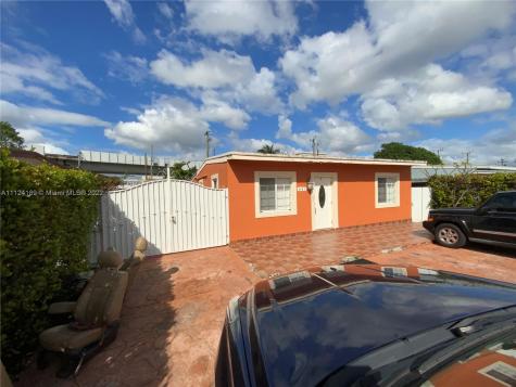 641 E 24th Street Hialeah FL 33013