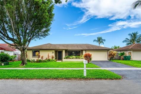 5701 SW 120th Avenue Cooper City FL 33330