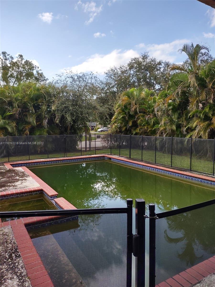 4291 SW 67th Terrace Davie FL 33314