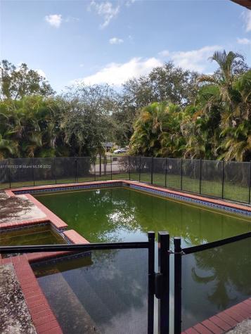 4291 SW 67th Terrace Davie FL 33314