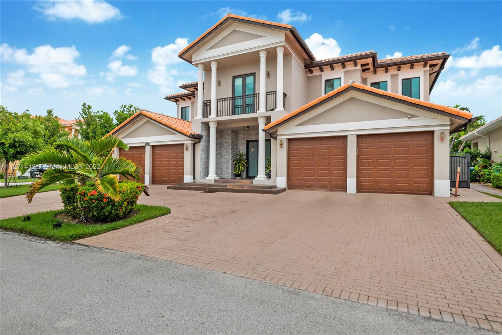 19507 SW 79th Court Cutler Bay FL 33157