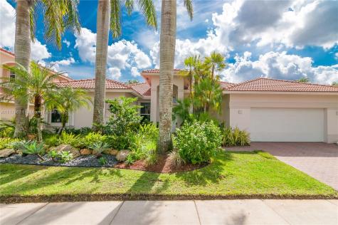 1622 Victoria Pointe Lane Weston FL 33327