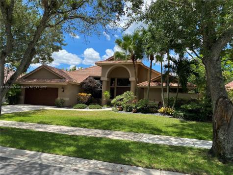1094 Creekford Drive Weston FL 33326