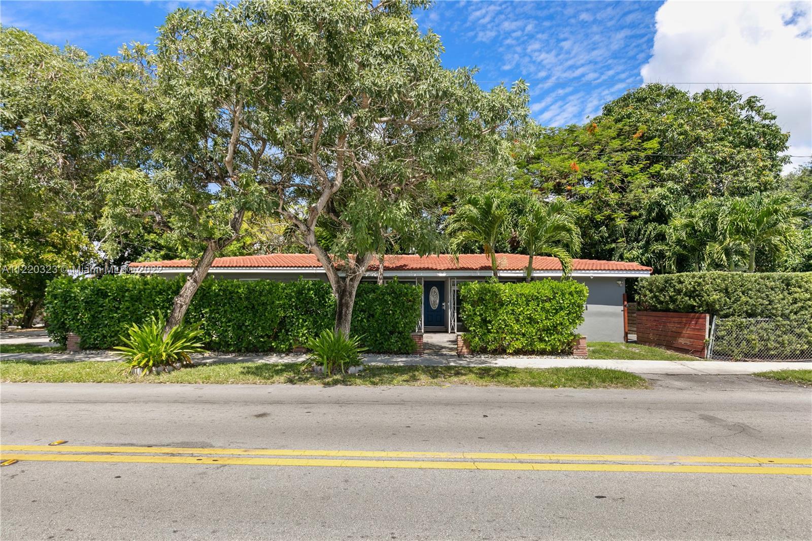 902 S 24th Avenue Hollywood FL 33020
