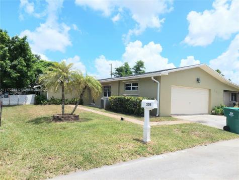2011 SW 96th Avenue Miramar FL 33025
