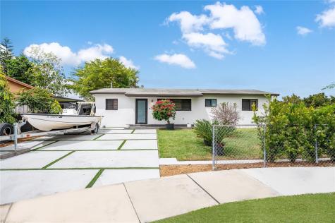 15915 SW 300th Terrace Homestead FL 33033
